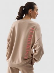 4F Bluza dresowa oversize nierozpinana bez kaptura damska - beżowa M. Brązowe bluzy 4f, l, bez wzorów, z bawełny, klasyczne, bez ramiączek, bez kaptura. W wyprzedaży za 79.99 zł.