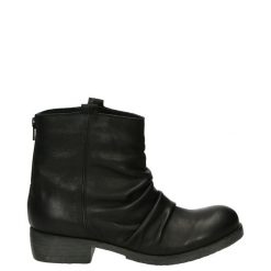 BOTKI Z MARSZCZONĄ CHOLEWKĄ STELLA5 SAU NERO. Botki Venezia, bez wzorów, ze skóry, bez obcasa, bez zapięcia. Za 199.00 zł.