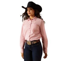 Damska koszula jeździecka z długim rękawem Ariat Kirby Stretch. Czerwone koszule Ariat, xl, bez wzorów, z bawełny, eleganckie, bez kołnierzyka, bez ramiączek. Za 341.00 zł.