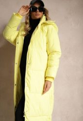 Żółta Długa Kurtka z Pikowaniem z Odpinanym Kapturem i Wsuwanymi Kieszeniami Daitras. Żółte kurtki Renee, l, bez wzorów, eleganckie. W wyprzedaży za 153.99 zł.