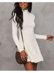 Milan Kiss Sukienka dzianinowa w kolorze kremowym rozmiar: M. Brązowe sukienki Milan Kiss, m, bez wzorów, z dzianiny, bez kołnierzyka, bez ramiączek, mini. Za 201.08 zł.