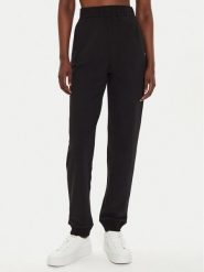 Calvin Klein Jeans Spodnie dresowe J20J224443 Czarny Regular Fit. Czarne spodnie dresowe Calvin Klein Jeans, bez wzorów, z bawełny. Za 219.99 zł.