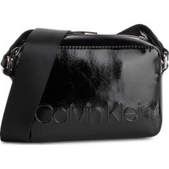 Torebka CALVIN KLEIN - Edged Camera Bag S K60K605117 001. Listonoszki marki Calvin Klein. Za 359.00 zł.
