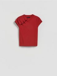 Bluzka z ozdobnym detalem - bordowy. Czerwone bluzki Reserved, l, bez wzorów, z dzianiny, bez kołnierzyka, bez ramiączek. Za 99.99 zł.