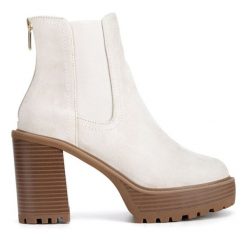 Botki Nine West. Botki Nine West, bez wzorów, bez obcasa, na słupku, bez zapięcia. Za 179.99 zł.
