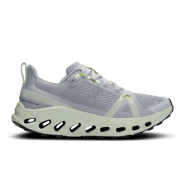 Buty do biegania damskie On Cloudsurfer Trail. Szare buty do biegania On, bez wzorów, z materiału, bez zapięcia, do biegania. Za 569.99 zł.