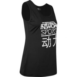 Top sportowy funkcyjny na szerokich ramiączkach bonprix czarny z nadrukiem. Czarne topy sportowe bonprix, bez wzorów. Za 44.99 zł.