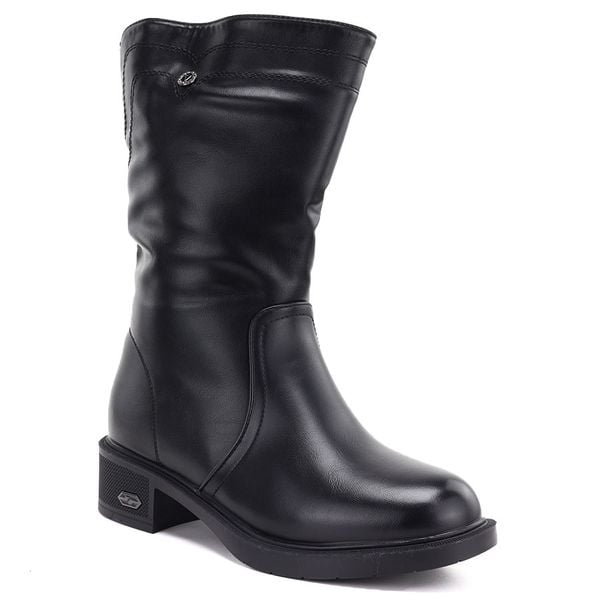 Botki damskie ocieplane na klocku czarne Vinceza 85222. Czarne botki VINCEZA, bez wzorów, ze skóry ekologicznej, eleganckie, bez obcasa, bez zapięcia. Za 159.99 zł.