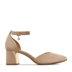 Czółenka Lasocki. Brązowe czółenka Lasocki, bez wzorów, bez obcasa, bez zapięcia. Za 229.99 zł.