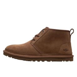 Buty do chodzenia dla dorosłych UGG Neumel Boot Chestnut. Brązowe buty sportowe lifestyle UGG, bez wzorów, sportowe, bez zapięcia. Za 662.20 zł.