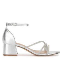 Sandały Jenny Fairy. Szare sandały Jenny Fairy, bez wzorów, bez obcasa, na słupku, bez zapięcia. Za 129.99 zł.