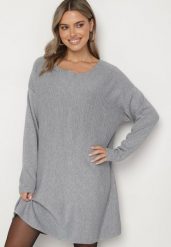 Szara Sukienka Sweterkowa z Wiskozą Ozdobiona Guzikami Riania. Szare sukienki Born2be, xl, bez wzorów, z dzianiny, bez kołnierzyka, bez ramiączek, mini. W wyprzedaży za 67.99 zł.