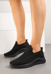 Czarne Wsuwane Buty Sportowe Sneakersy na Tłoczonej Podeszwie Fadema. Czarne buty sportowe lifestyle Born2be, bez wzorów, casualowe, bez zapięcia. W wyprzedaży za 59.49 zł.