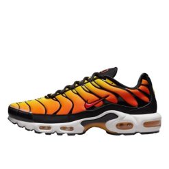 Buty do chodzenia dla dorosłych Air Max Plus Sunset (2024). Brązowe buty treningowe Nike, bez wzorów, bez zapięcia, trekkingowe. Za 993.00 zł.