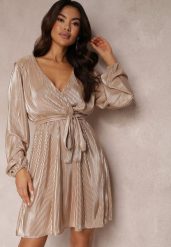 Beżowo-Złota Błyszcząca Sukienka Kopertowa Jarnei. Brązowe sukienki Renee, l, z aplikacjami, z tkaniny, eleganckie, bez kołnierzyka, bez ramiączek, mini, kopertowe. W wyprzedaży za 104.99 zł.