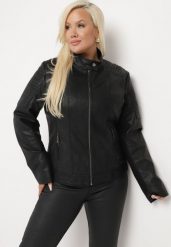 Czarna Motocyklowa Kurtka Ramoneska ze Stójką i Pikowanymi Przeszyciami na Ramionach Daileen. Czarne kurtki Born2be, plus size, bez wzorów, z jeansu, eleganckie, bez kaptura. W wyprzedaży za 132.99 zł.