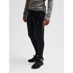 Legginsy Hummel Pro. Czarne szorty Hummel, bez wzorów, sportowe. Za 183.99 zł.