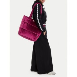 Torebka Reebok. Fioletowe torebki klasyczne Reebok, bez wzorów, bez dodatków. Za 149.99 zł.
