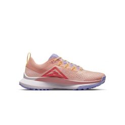 Buty do biegania damskie Nike React Pegasus Trail 4. Brązowe buty do biegania Nike, bez wzorów, z materiału, bez zapięcia, do biegania. Za 472.00 zł.