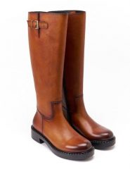 British Passport Skórzane kozaki w kolorze jasnobrązowym rozmiar: 41. Brązowe kozaki British Passport, na zimę, bez wzorów, bez obcasa, bez zapięcia. Za 702.81 zł.