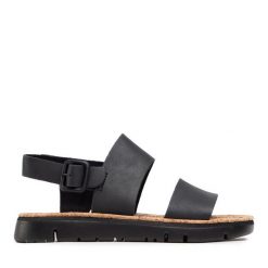 Sandały Camper. Czarne sandały Camper, bez wzorów, bez obcasa, na płaskiej podeszwie, bez zapięcia. Za 379.99 zł.