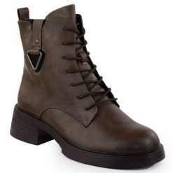 Botki damskie na klocku brązowe Potocki 25-12719. Brązowe botki POTOCKI, bez wzorów, z materiału, bez obcasa, bez zapięcia. Za 107.99 zł.