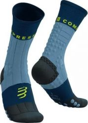 Skarpety biegowe Compressport Pro Racing Socks Winter Trail. Niebieskie skarpetki Compressport, bez wzorów, z denimu. Za 140.20 zł.
