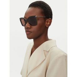 Okulary przeciwsłoneczne Max Mara. Brązowe okulary przeciwsłoneczne Max Mara, bez wzorów. Za 909.99 zł.