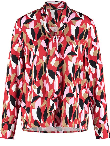 TAIFUN Bluzka w kolorze czerwono-czarno-białym rozmiar: 48. Czerwone bluzki Taifun, bez wzorów, z wiskozy, bez kołnierzyka, bez ramiączek. Za 113.90 zł.