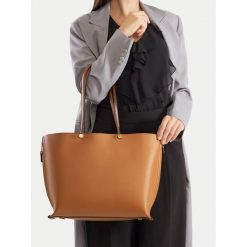 Torebka GINO ROSSI. Brązowe torebki klasyczne Gino Rossi, bez wzorów, klasyczne, bez dodatków. Za 469.99 zł.