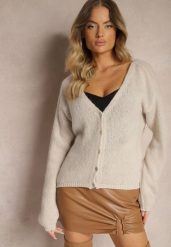 Beżowy Casualowy Kardigan z Moherem i Wełną Zapinany na Guziki Heslina. Brązowe swetry Renee, uniwersalny, bez wzorów, z jeansu, eleganckie, bez ramiączek. W wyprzedaży za 135.99 zł.