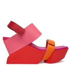 Sandały United Nude. Czerwone sandały United Nude, bez wzorów, bez obcasa, na koturnie, bez zapięcia. Za 1,229.00 zł.