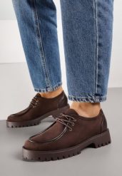 Brązowe Półbuty Mokasyny w Stylu Boat Shoes ze Sznurowaniem Balmitar. Brązowe mokasyny Renee, bez wzorów, z jeansu. Za 119.99 zł.