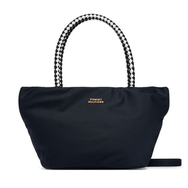 Torebka Tommy Hilfiger. Niebieskie torebki klasyczne Tommy Hilfiger, bez wzorów, z nylonu, klasyczne, bez dodatków. Za 449.99 zł.