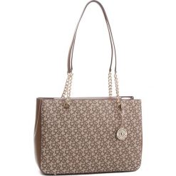 Torebka DKNY - R74AJ008 Chino Logo-Vic 289. Shopper bag marki DKNY. W wyprzedaży za 609.00 zł.