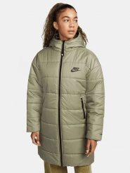 Nike Płaszcz zimowy w kolorze khaki rozmiar: L. Brązowe płaszcze Nike, na zimę, l, bez wzorów, z puchu, bez kaptura. Za 484.31 zł.