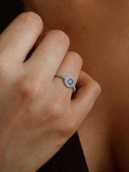 DIA DIAMONDS Srebrny pierścionek z diamentami i tanzanitem rozmiar: 54. Niebieskie pierścionki DIA DIAMONDS, z diamentem, srebrne. Za 395.31 zł.