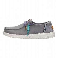 HeyDude Damskie Mokasyny Wendy Getaway Lace. Szare mokasyny Hey dude, bez wzorów, z materiału. Za 359.00 zł.