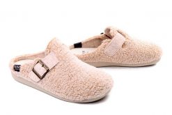 Toni Pons MIMA-NV beige, klapki damskie. Brązowe klapki Toni Pons, bez wzorów, bez obcasa, bez zapięcia. Za 149.90 zł.