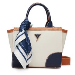 Torebka Guess. Brązowe torebki klasyczne Guess, z aplikacjami, bez dodatków. Za 349.99 zł.