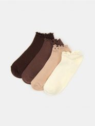 Krótkie skarpetki 4 pack - wielobarwny. Skarpetki Sinsay, bez wzorów. Za 12.99 zł.