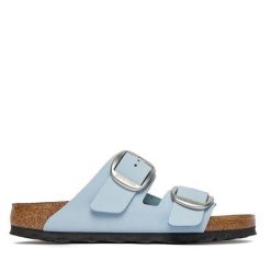 Klapki Birkenstock. Niebieskie klapki Birkenstock, bez wzorów, bez obcasa, bez zapięcia. Za 599.99 zł.
