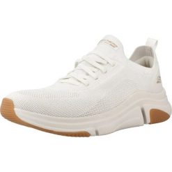 Buty do chodzenia damskie Skechers Bobs Sport Sparrow Flex. Białe buty treningowe Skechers, bez wzorów, z jeansu, bez zapięcia, trekkingowe. Za 239.99 zł.