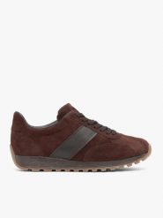 Bordowe półbuty ze skóry welurowej. Czerwone buty sportowe lifestyle Ryłko, bez wzorów, ze skóry, eleganckie, z okrągłym noskiem, bez zapięcia. Za 529.99 zł.