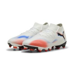 Damskie buty piłkarskie FUTURE 8 PRO FG/AG PUMA. Białe buty do biegania Puma, bez wzorów, bez zapięcia, do biegania. W wyprzedaży za 419.00 zł.