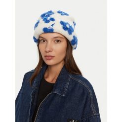 Czapka Kangol. Białe czapki zimowe Kangol, bez wzorów. Za 259.99 zł.