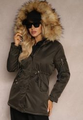 Zielono-Beżowa Kurtka Parka z Kapturem i Futrzanym Obszyciem z Możliwością Odpięcia Inaveira. Zielone kurtki Renee, l, bez wzorów, z dzianiny, eleganckie, z kapturem. W wyprzedaży za 239.99 zł.