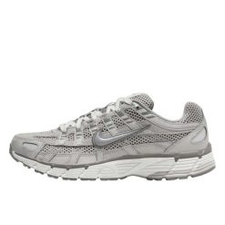Buty do chodzenia dla dorosłych Nike P-6000 Light Iron Ore. Szare buty do biegania Nike, bez wzorów, z gumy, bez zapięcia, do biegania. Za 752.00 zł.