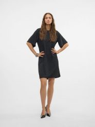 Vero Moda Sukienka w kolorze czarnym rozmiar: XS. Czarne sukienki Vero Moda, xs, bez wzorów, bez kołnierzyka, bez ramiączek, midi. Za 52.67 zł.