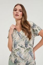 Bluzka z dekoltem w serek beżowa. Brązowe bluzki MOODO, l, bez wzorów, z elastanu, bez kołnierzyka, bez ramiączek. Za 79.99 zł.